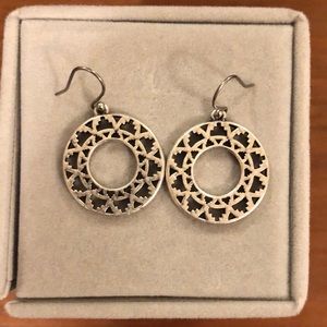 Lucky Brand silver circle earrings